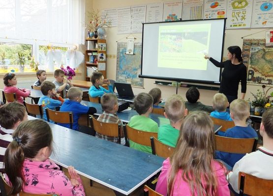 Grafika 2: Dzień Ziemi w szkole w Werblini
