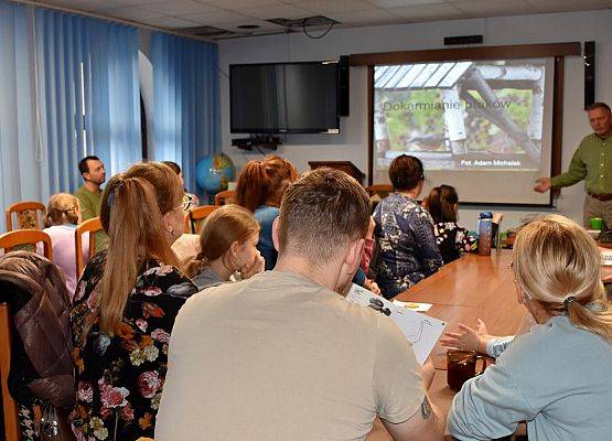 Jak prawidłowo dorarmiać ptaki? - wykład na sali