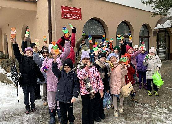 Grafika Dzielimy się wspomnieniami z ferii w Błękitnej Szkole