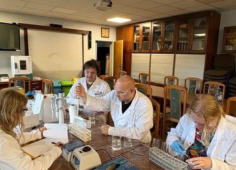Grafika Letni obóz Naukowego Koła Chemików Studentów Politechniki Gdańskiej